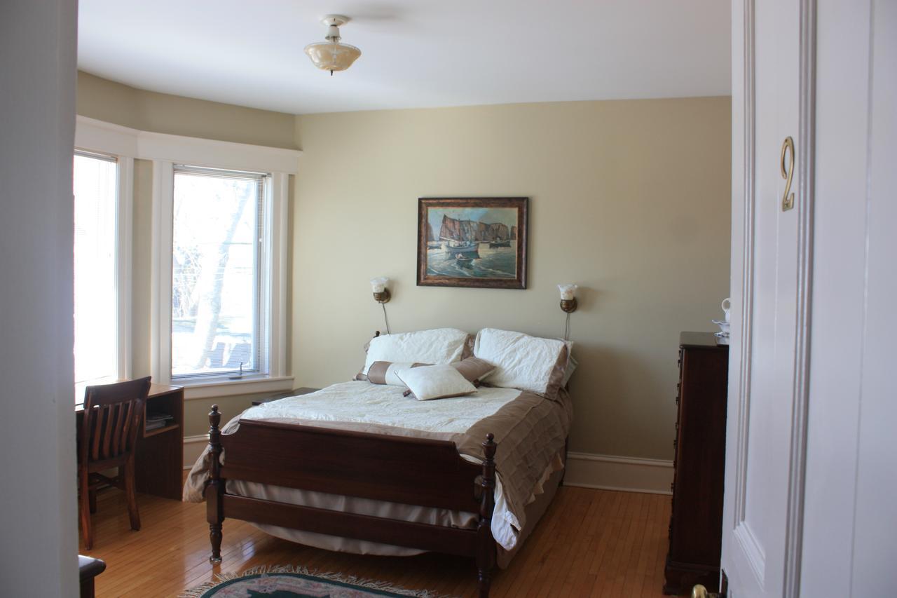 Downtown Bed & Breakfast Moncton Esterno foto