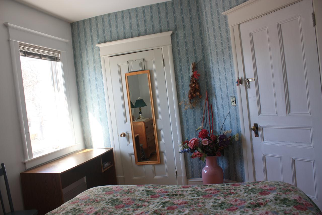 Downtown Bed & Breakfast Moncton Esterno foto
