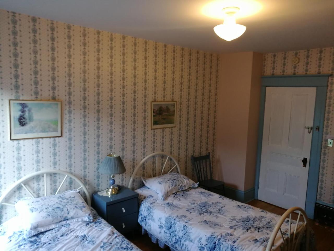 Downtown Bed & Breakfast Moncton Esterno foto