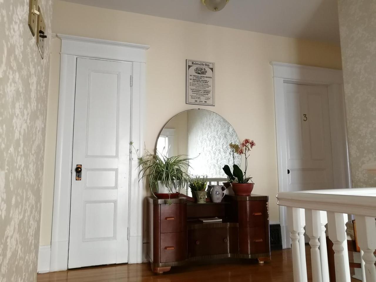Downtown Bed & Breakfast Moncton Esterno foto