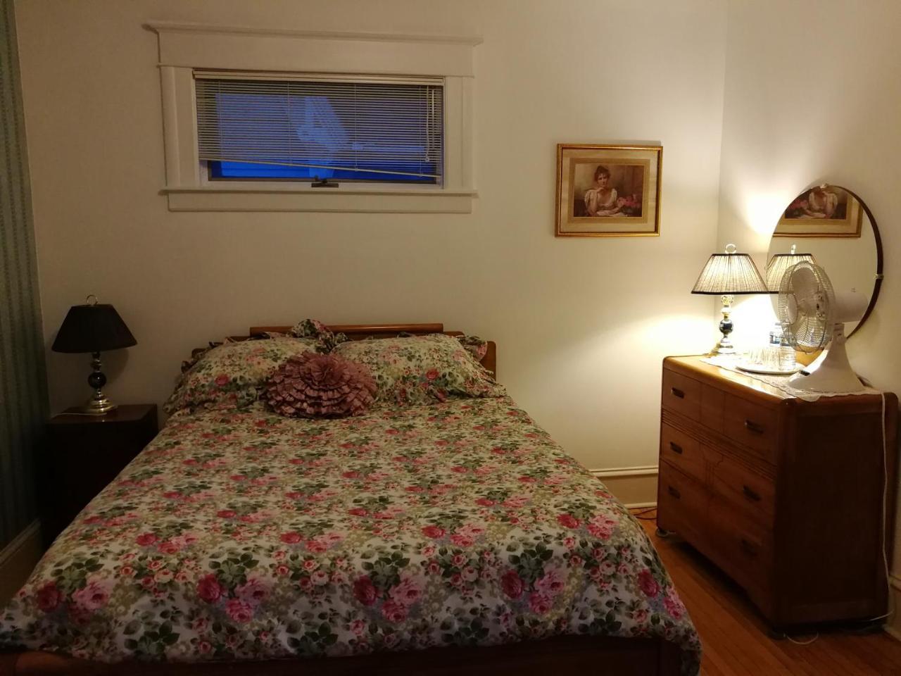 Downtown Bed & Breakfast Moncton Esterno foto