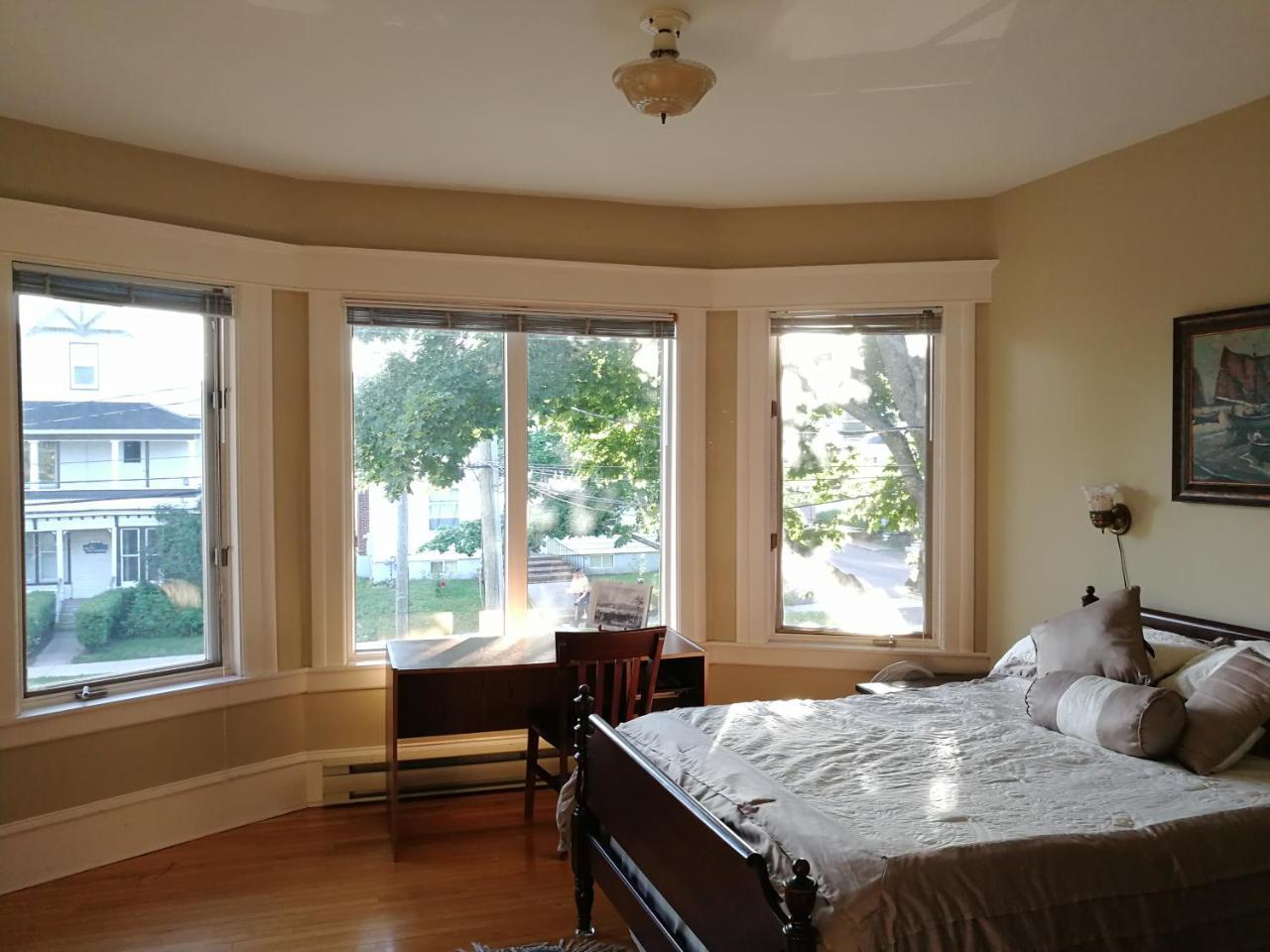 Downtown Bed & Breakfast Moncton Esterno foto